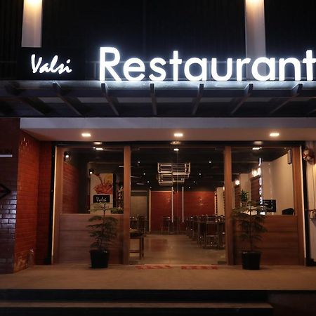 Hotel Nachas Coimbatore Exteriör bild
