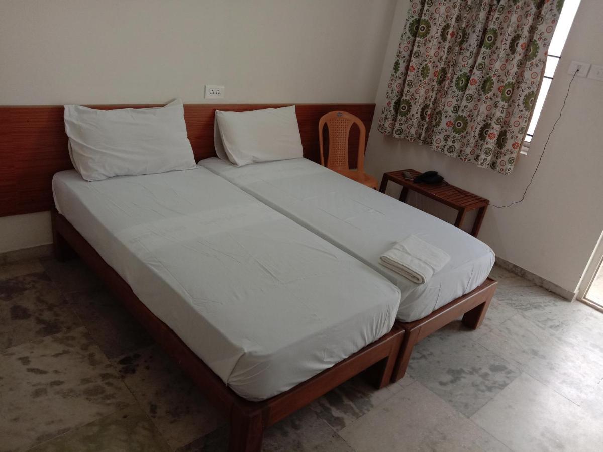 Hotel Nachas Coimbatore Exteriör bild